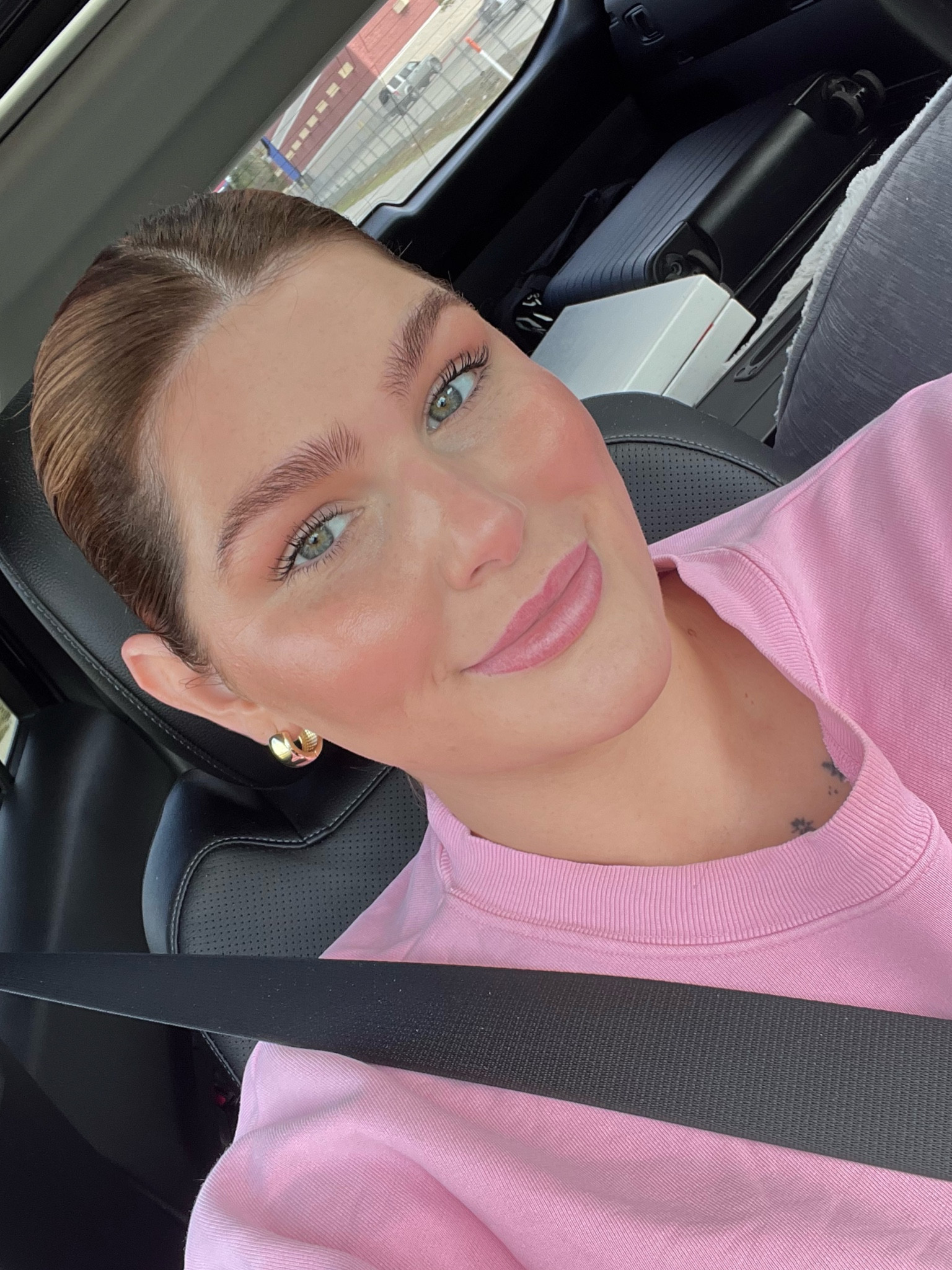 Skincare and makeup deets that’s on sale at Sephora starting today 😙 