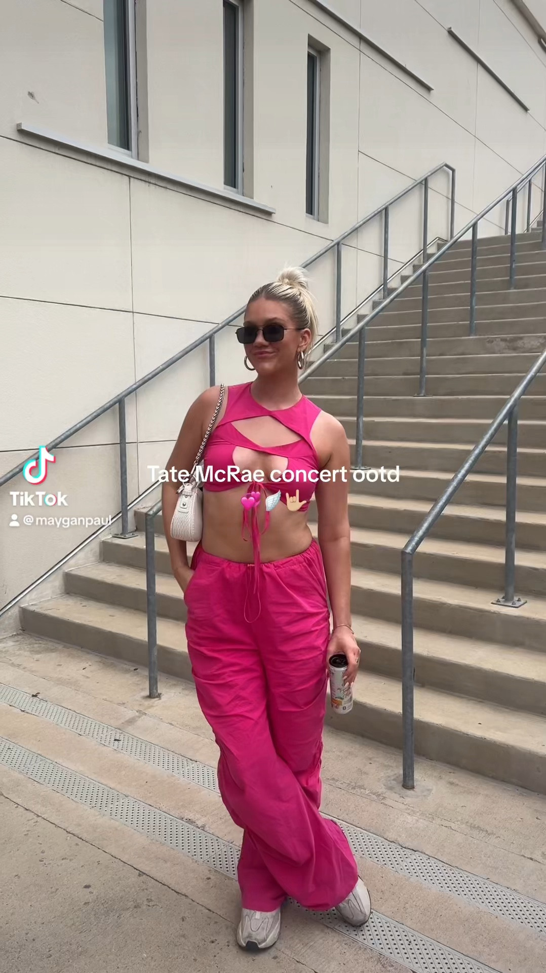 Tate McRae concert outfit! 🎤💋🙌🏻

Concert outfit inspo, Peppermayo set, amazon sunglasses, yeezy sneakers,  poppy lissiman white bag 

#LTKStyleTip #LTKSaleAlert #LTKFindsUnder50