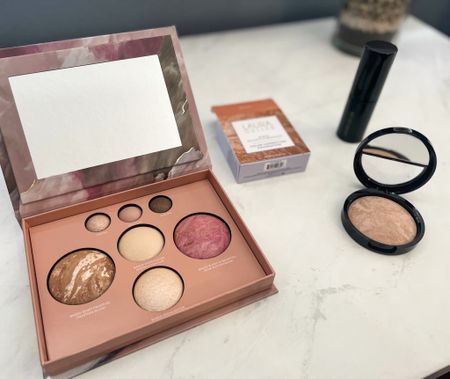 Our Hip sidekick, Erica, recently shared a few of her beauty faves! 

The Laura Geller palette is so gorgeous and feels creamy on your skin. Plus, you can score it on crazy sale for just $33 SHIPPED!!!! 

#LTKsalealert #LTKunder50 #LTKbeauty