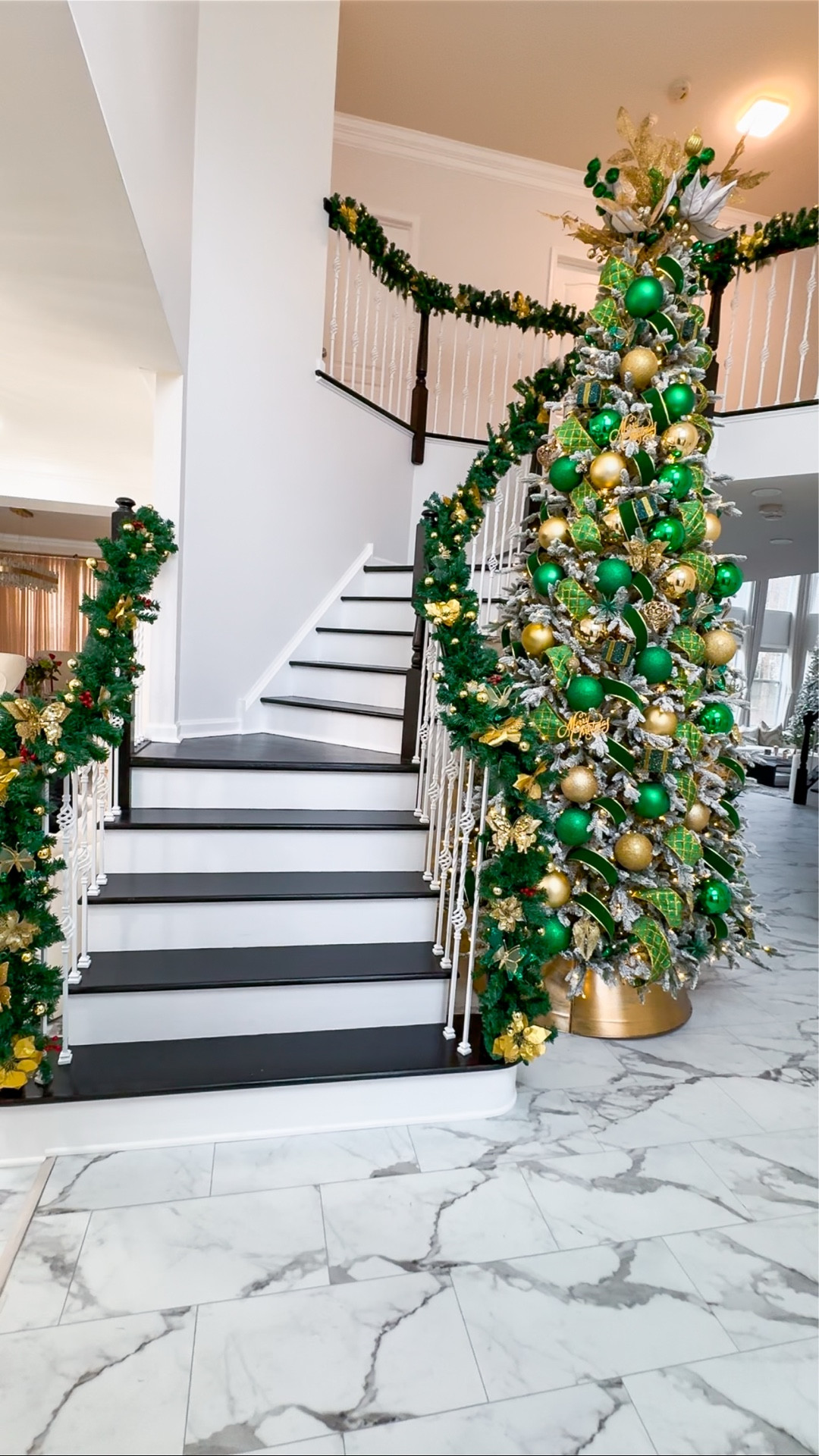 Christmas ornaments for your tree😍 
Looks like Christmas is coming early this year and I’m so here for it 🙌


#LTKHoliday #LTKFindsUnder50 #LTKStyleTip