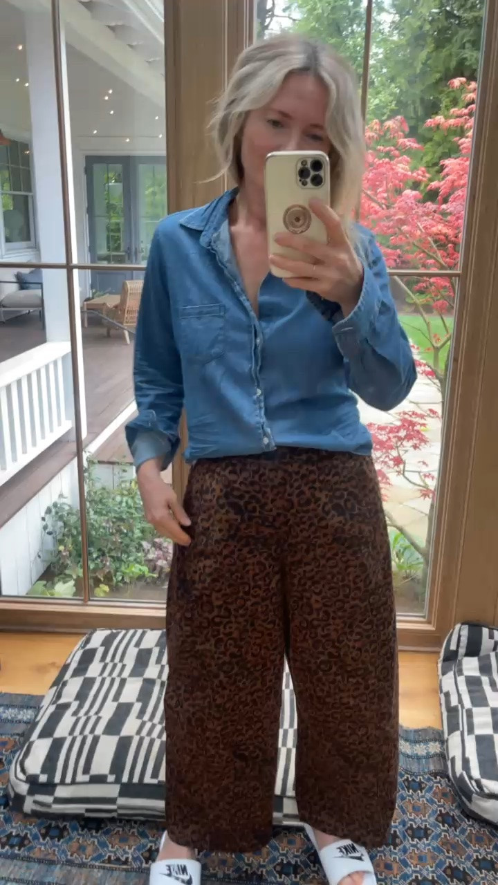 Obsessed with these pants - use my code EMILYH20 for 20% off orders $100 or over :) @Anthropologie #anthropartner

#LTKMothersDay #LTKootd #LTKmomlife