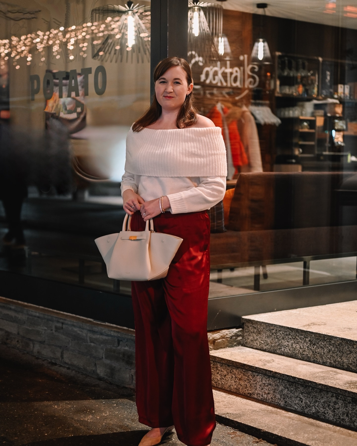 valentine’s Day date night inspo ♥️ fit is 25% off and all @abercrombie #AbercrombiePartner #FitCheck
