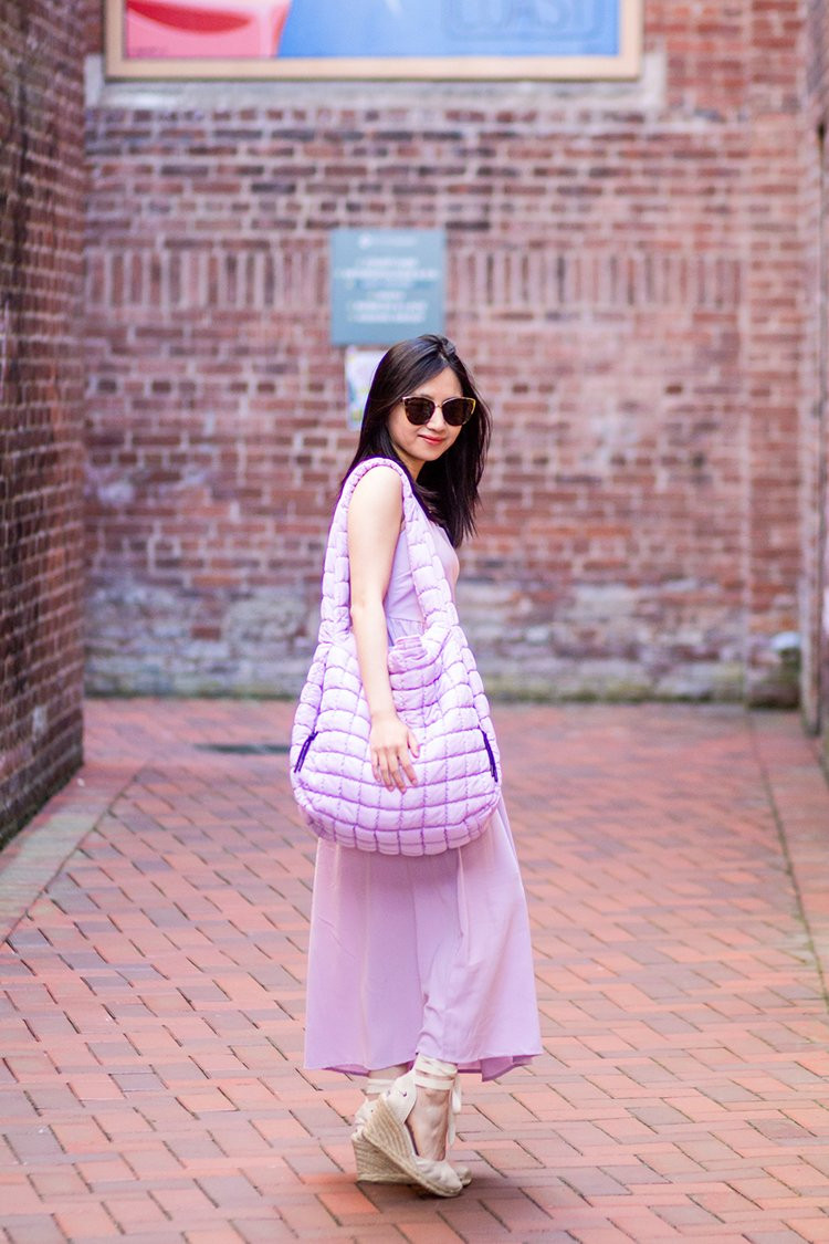 On Elleblogs.com: A review of the affordable and functional FP Movement Quilted Carryall Bag

I've also linked a dozen similar options at lower price points
 

 #LTKFindsUnder100 #LTKStyleTip #LTKItBag