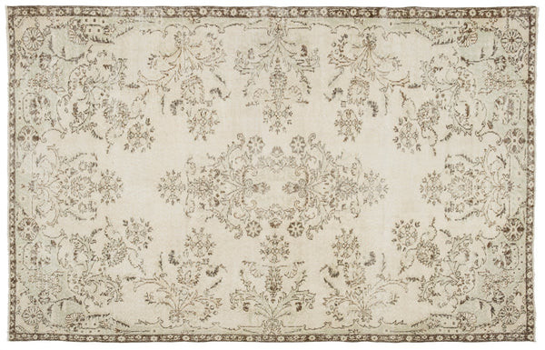 Glynsandoral
                        
                          Vintage Distressed Rug | Revival Rugs 