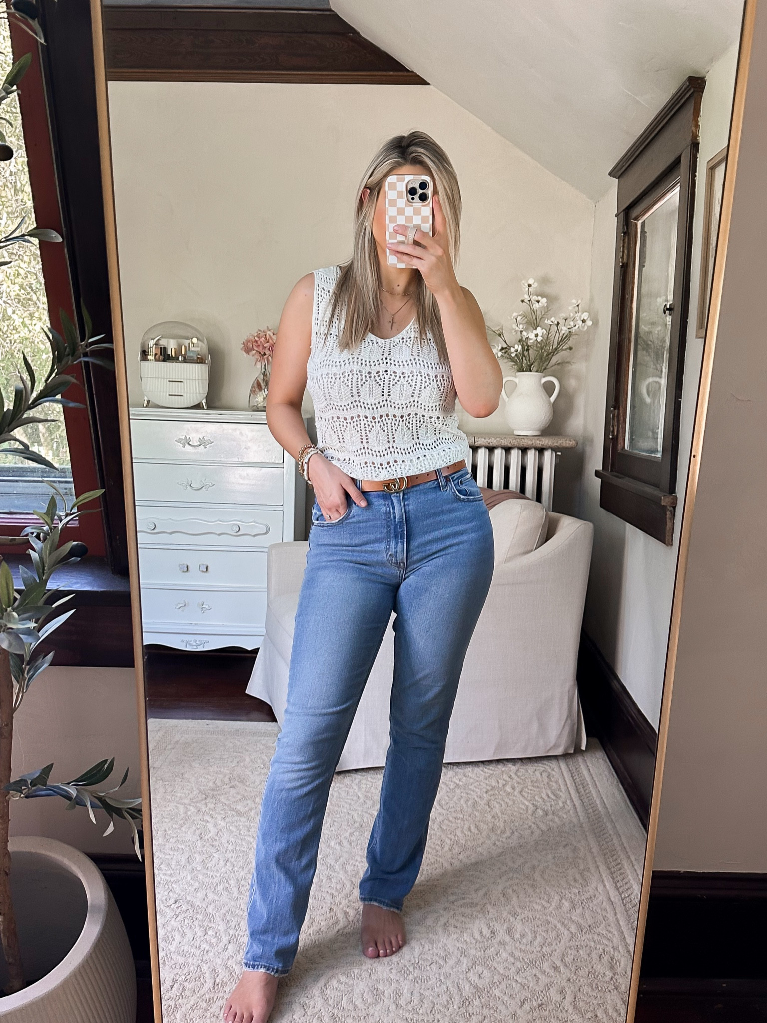 Crochet top from amazon 
Amazon fashion
Amazon finds
Jeans are old Abercrombie