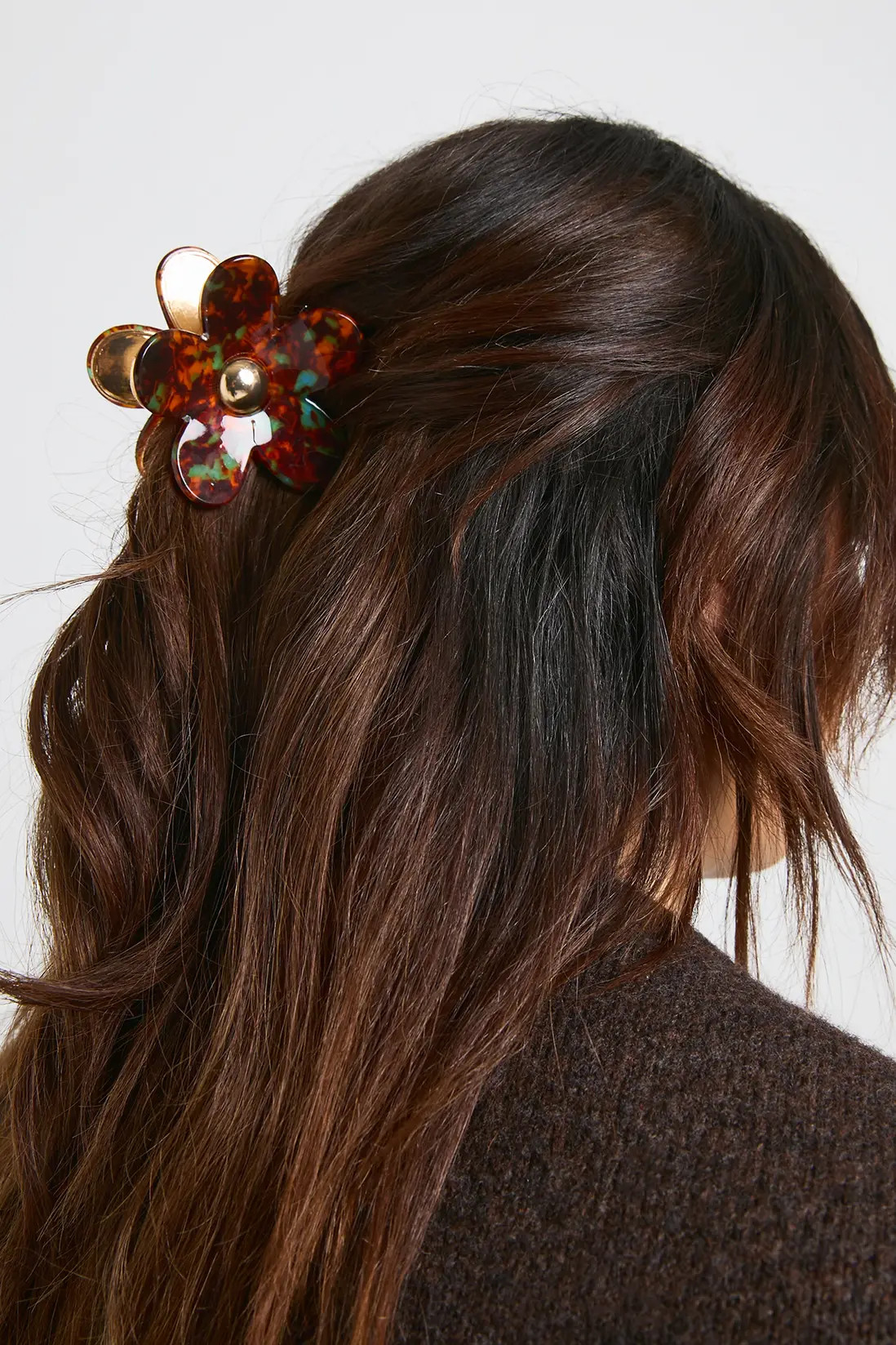 Resin Flower Metal Claw Clip | Boohoo.com (UK & IE)