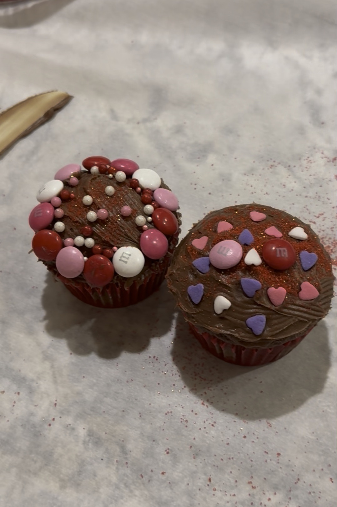 Making Valentine’s Day cupcakes! Baking, party, sprinkles, candy, treats #cupcakes #valentinesday #baking #parties #holidaytreats

#LTKSeasonal #LTKParties #LTKHome