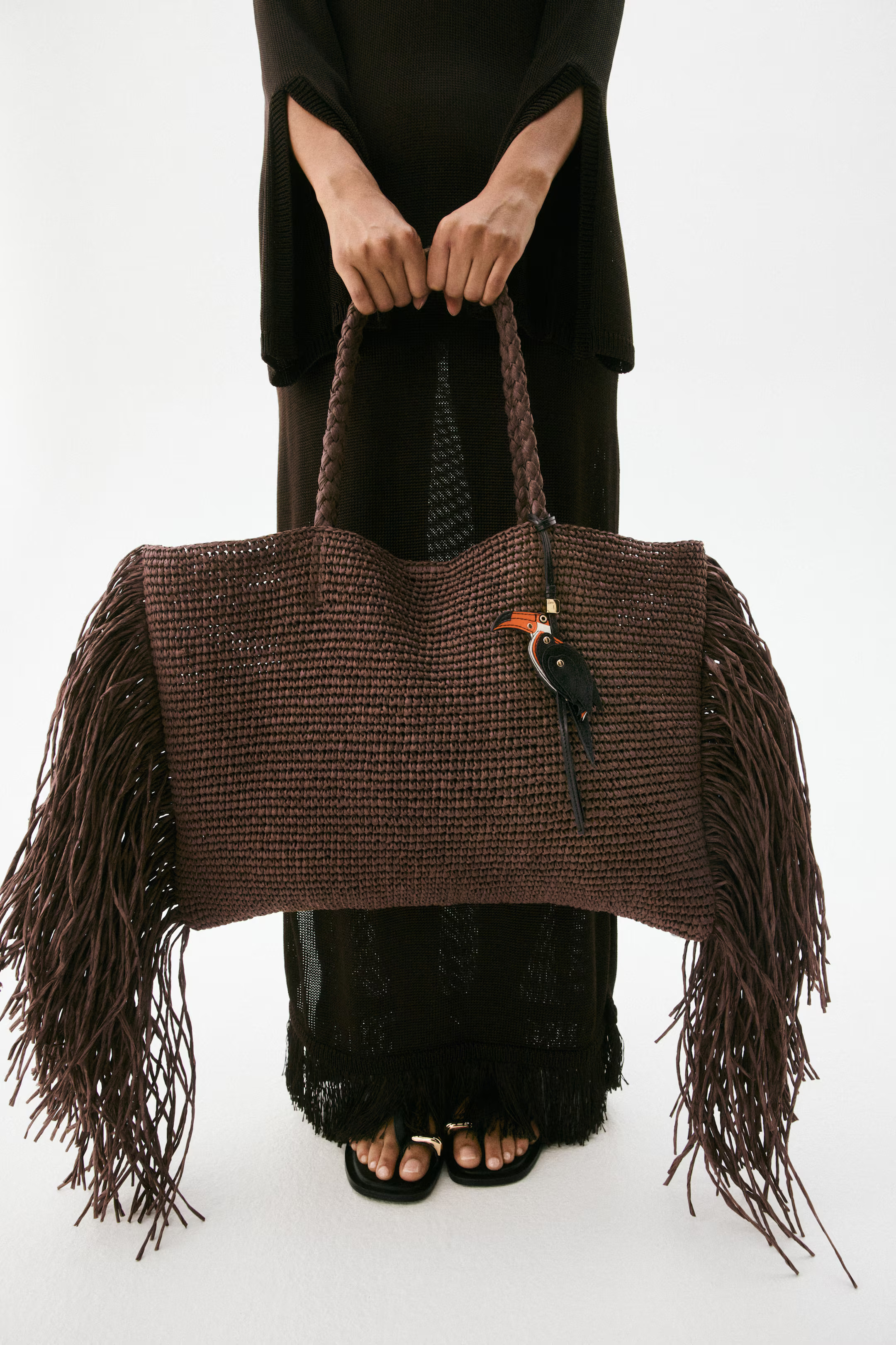 Fringed straw bag | H&M (UK, MY, IN, SG, PH, TW, HK)