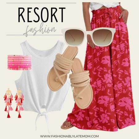 Resort fashion! 
Fashionablylatemom 
Jewelry 
Sandals 
Sunglasses 

#LTKstyletip #LTKshoecrush