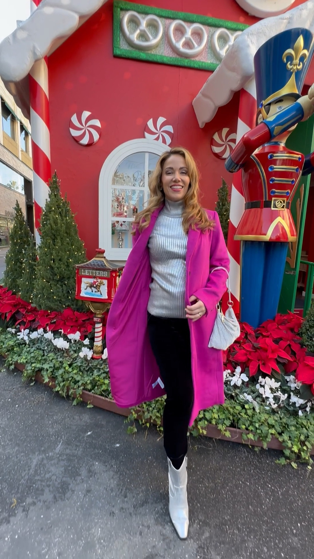 Walmart boots, turtleneck, Commando velvet pants, Cult Gaia bag and a purple coat

#LTKHoliday #LTKGiftGuide #LTKunder50