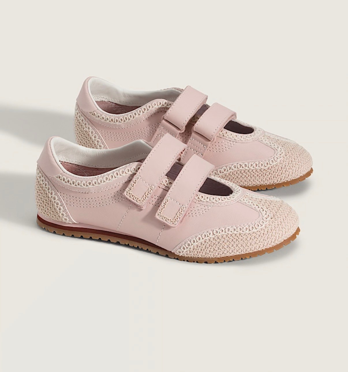 Premium Mary Jane Super Lowpro Shoe
Lifestyle, Lightweight Cushioning, Vintage Trainer, Easy-On, Leather

Vans sale

#LTKSaleAlert #LTKfitnessgoals