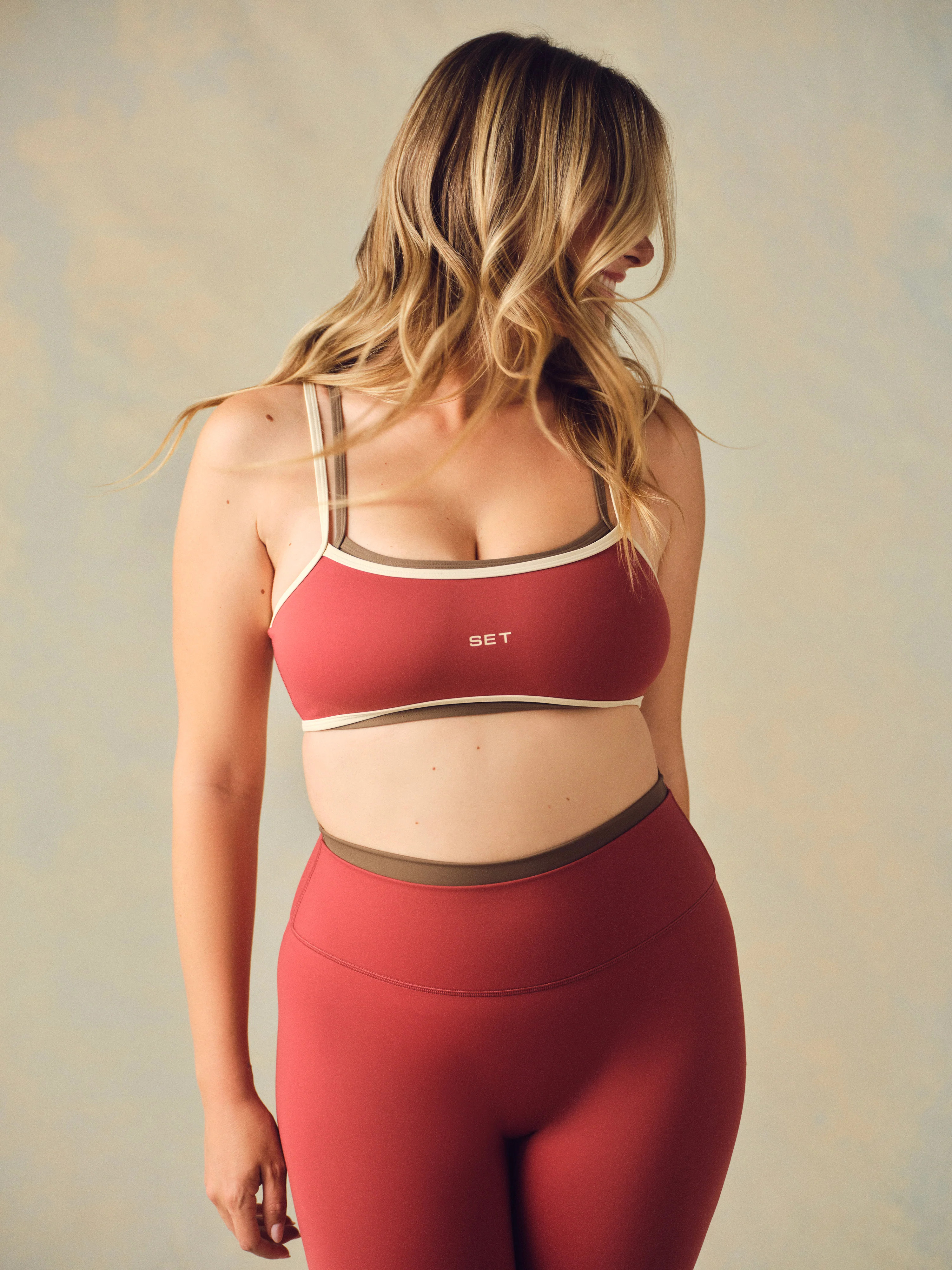 SPORTBODY\u00ae SPORTY STRAP BRA - SWEET TEA | SET Active