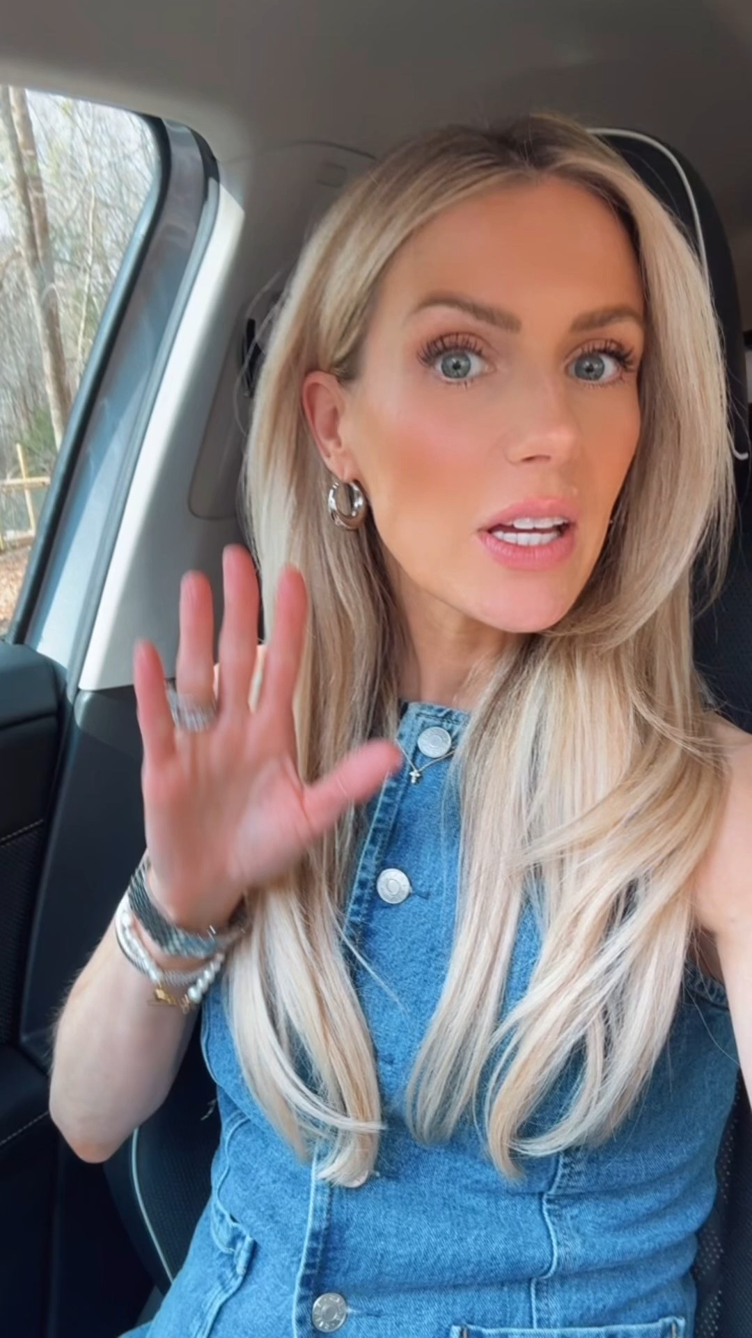 Loving these silver hoops ! They are perfect for every day and go with almost any outfit! The preview is showing gold, but if you click on the product link, it will give you the option of silver, gold, or rose gold.


#ad ￼#bonheurjewelry 

#LTKootd #LTKmomlife #LTKvlog