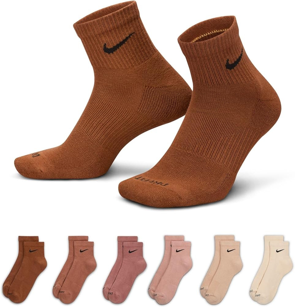 Nike Women's Everyday Plus Cushioned Socks 6 Pack | Amazon (US)
