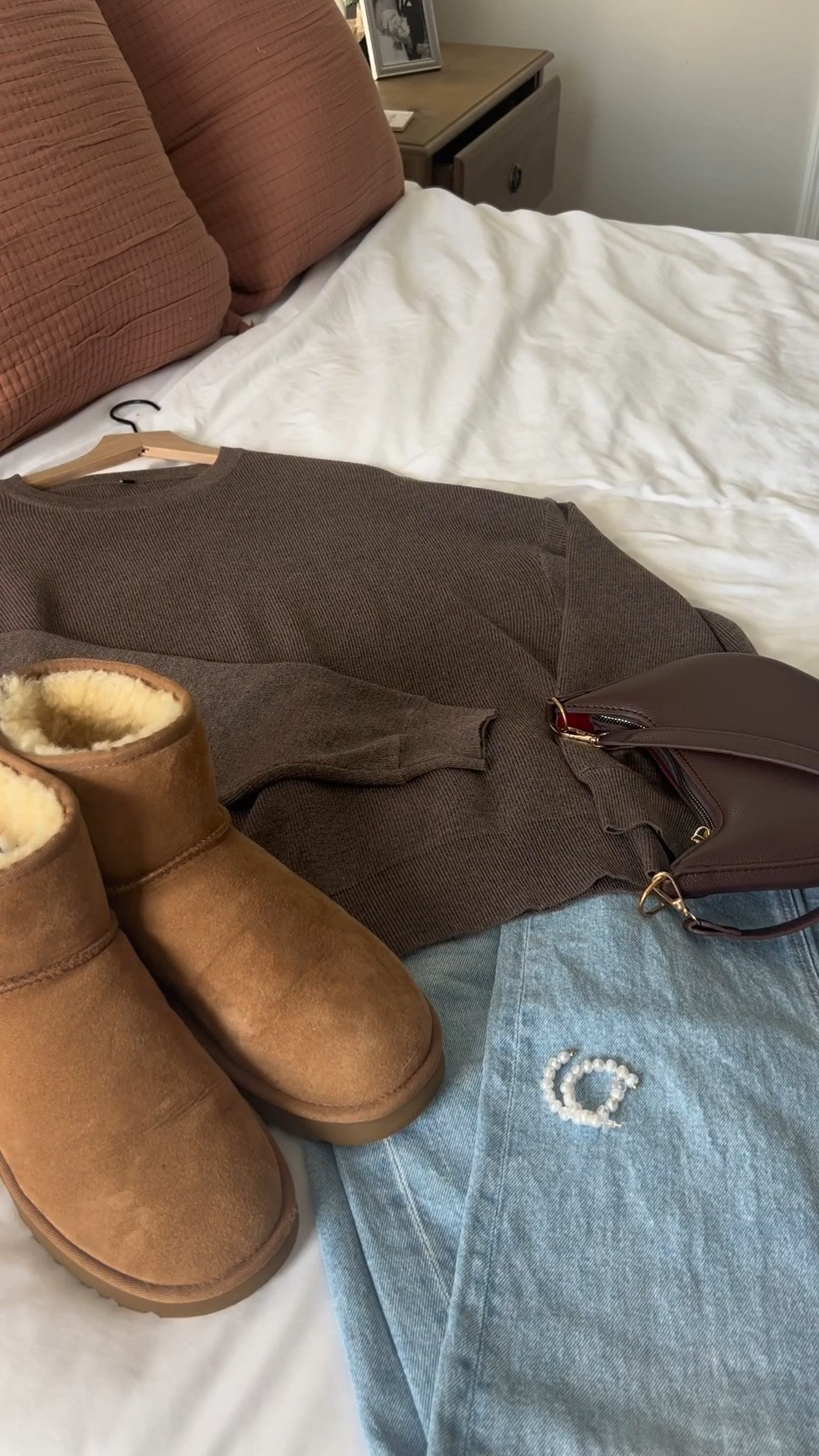 Easy layers, warm neutrals, and all the cozy winter energy 🤎❄️ this is my go to formula for feeling comfy and chic 💅🏻throw it on, grab a coffee, and go.

#winterstyle #cozyseason #neutraloutfit #winterootd #effortlessfashion #everydaylooks #ltkfinds #cozyvibes

#LTKTall #LTKSeasonal #LTKSaleAlert