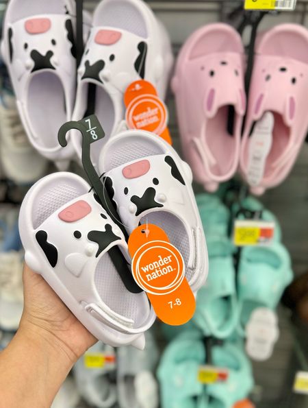 New $10 sandals for the kiddos❤️