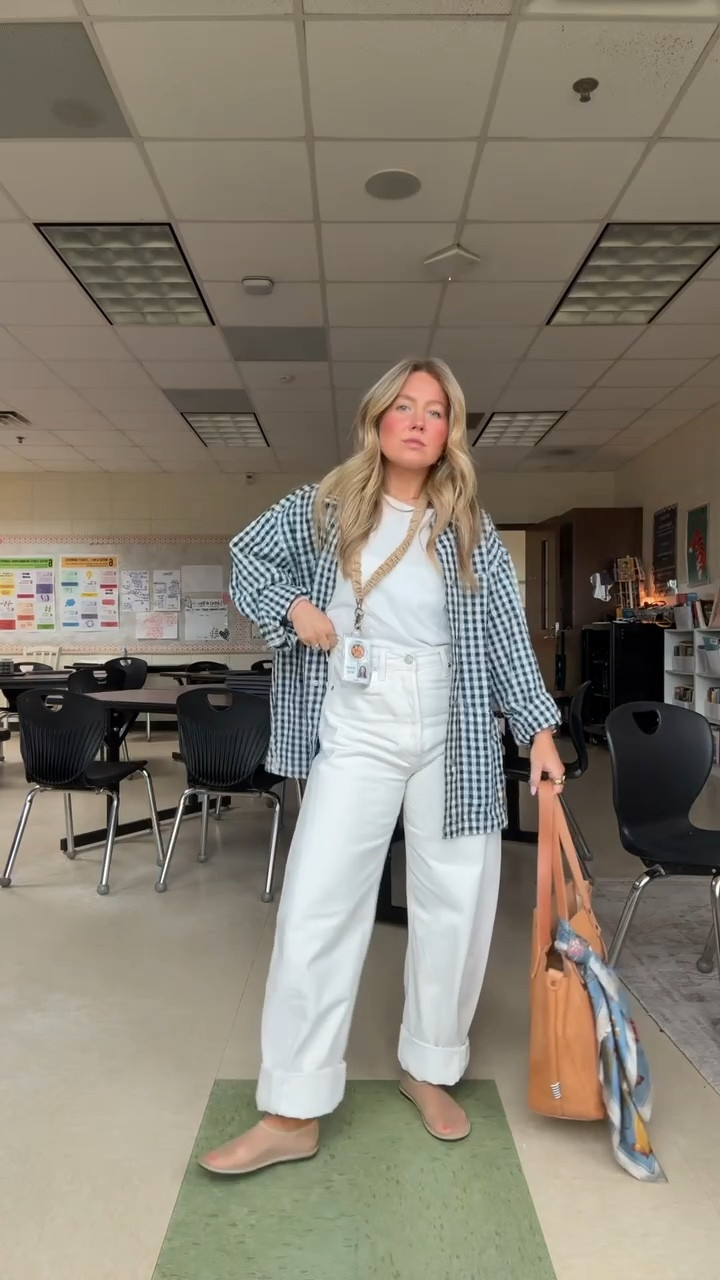 me and my magical little jacket! 

Use code HANNAH15 for a discount on the bag! 

#LTKdayinmylife #LTKootd #LTKWorkwear