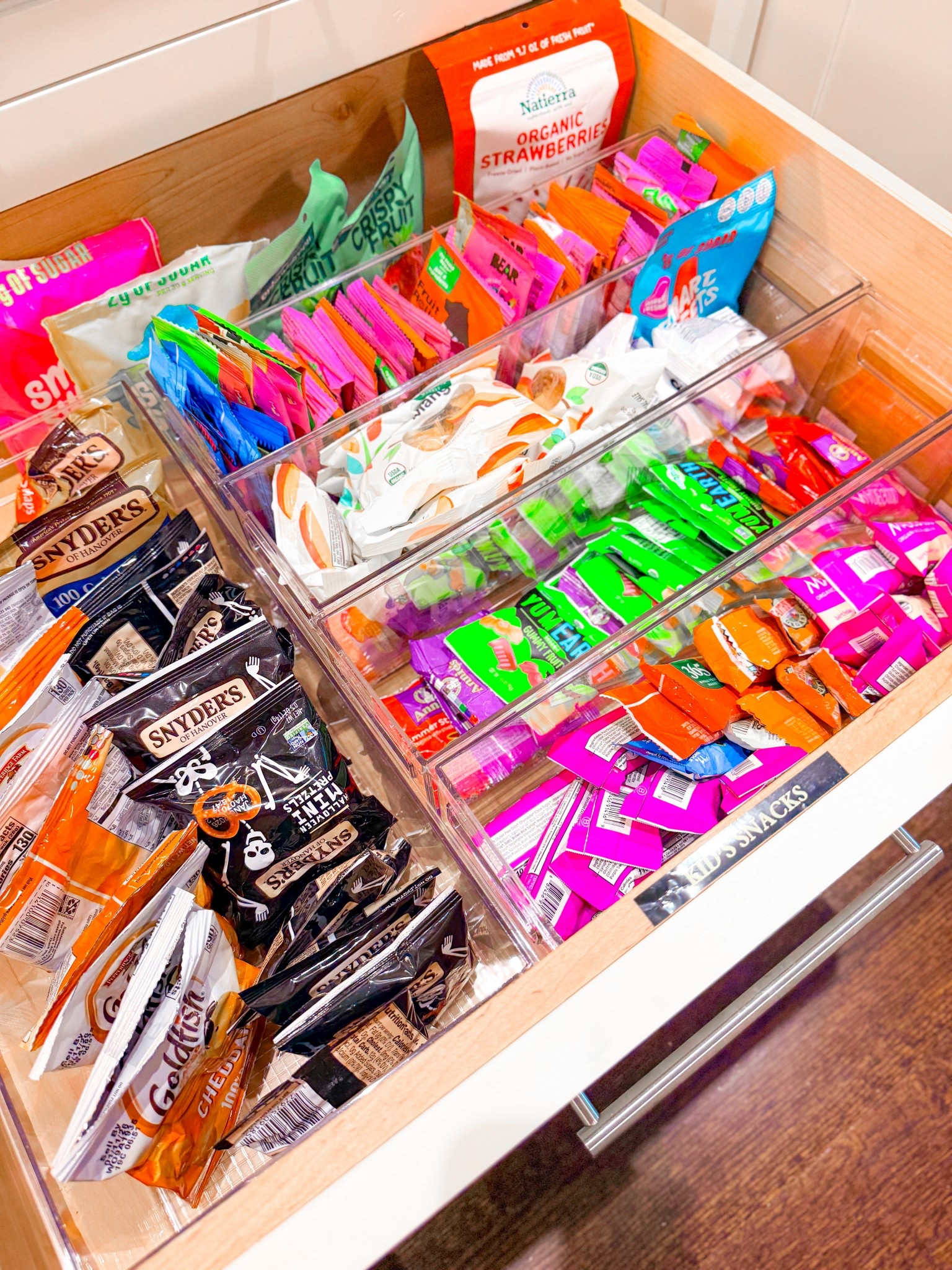 Kids snack drawer organization truly is a game changer for both YOU and your kids. It is one less thing for you to help them with and they learn how to start taking care of themselves independently  

#LTKHome #LTKFamily #LTKKids