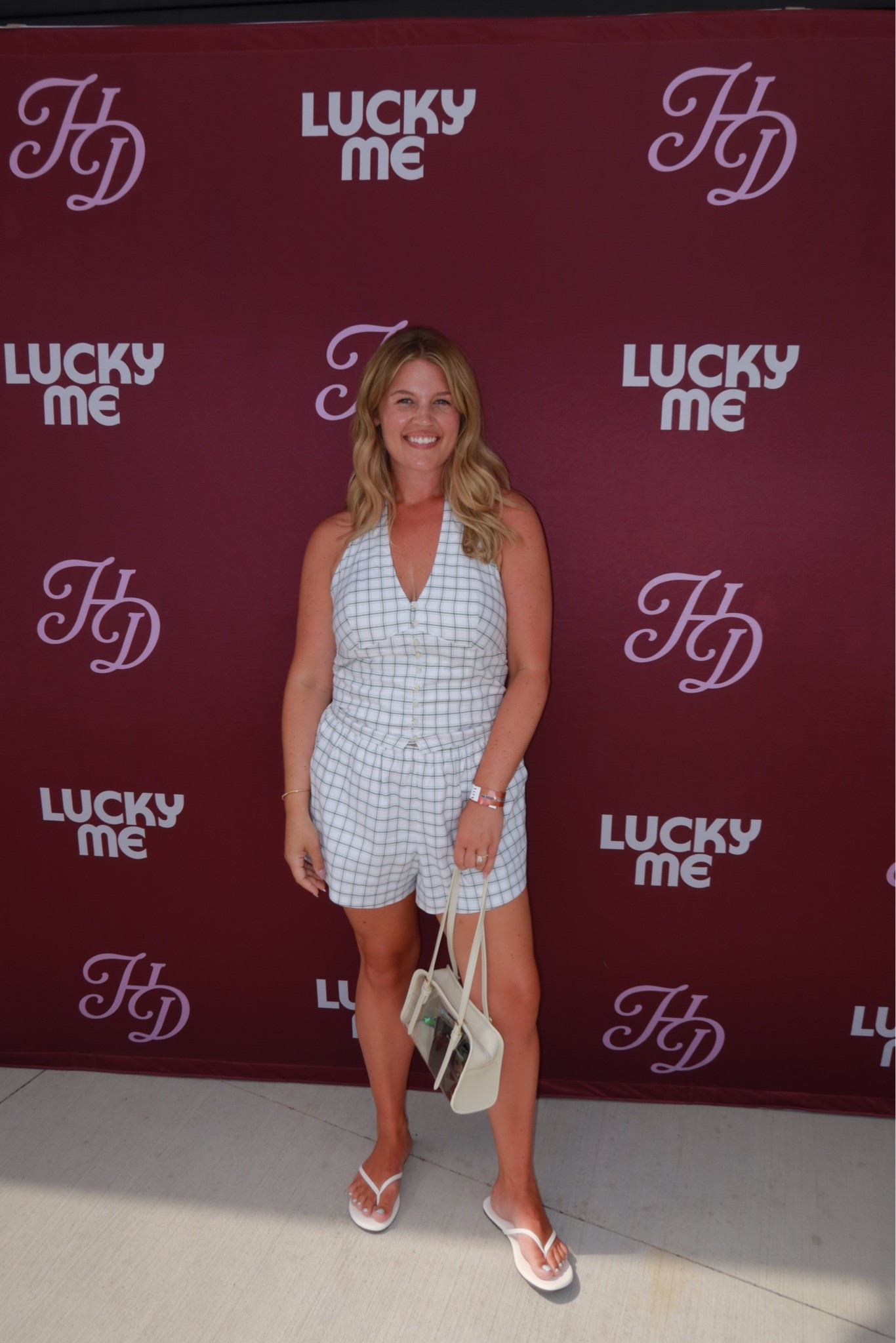 hilary duff concert outfit🦋

this outfit couldn’t have been better, especially when it’s 95°

#LTKMidsize #LTKootd #LTKgrwm