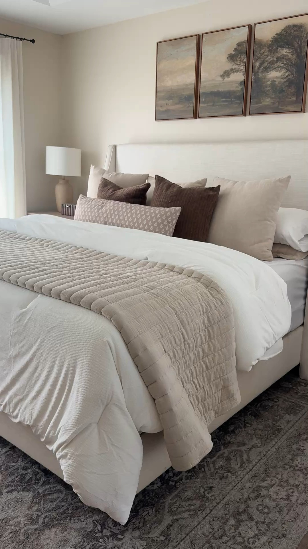 Bedroom inspiration for a cozy fall! Love this new bedding.

Bed upholstered bed bedding neutral bedding comforter quilt nightstand throw pillow accent chair swivel chair

#LTKHome #LTKSaleAlert