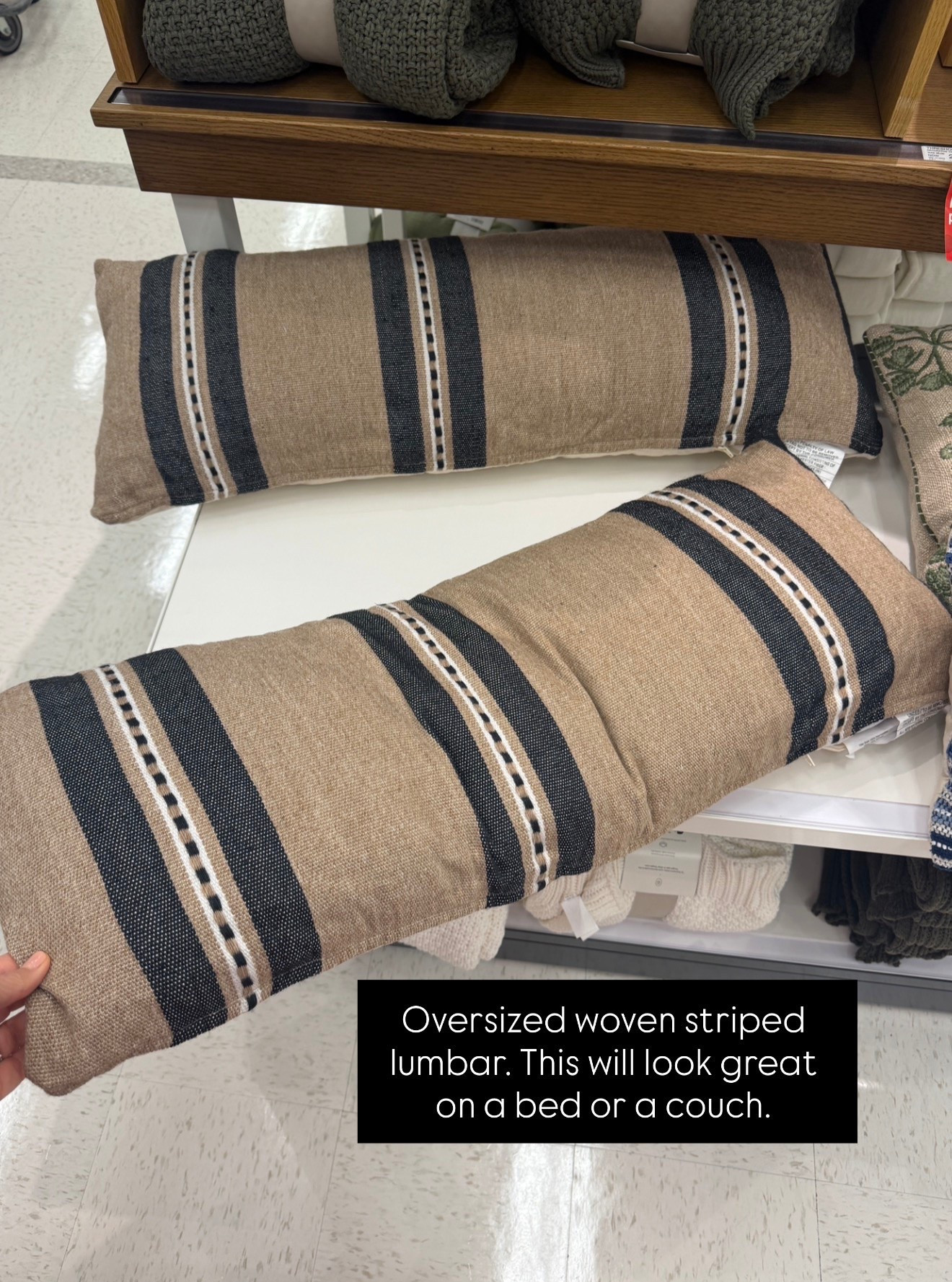 Oversized lumbar

#LTKHome