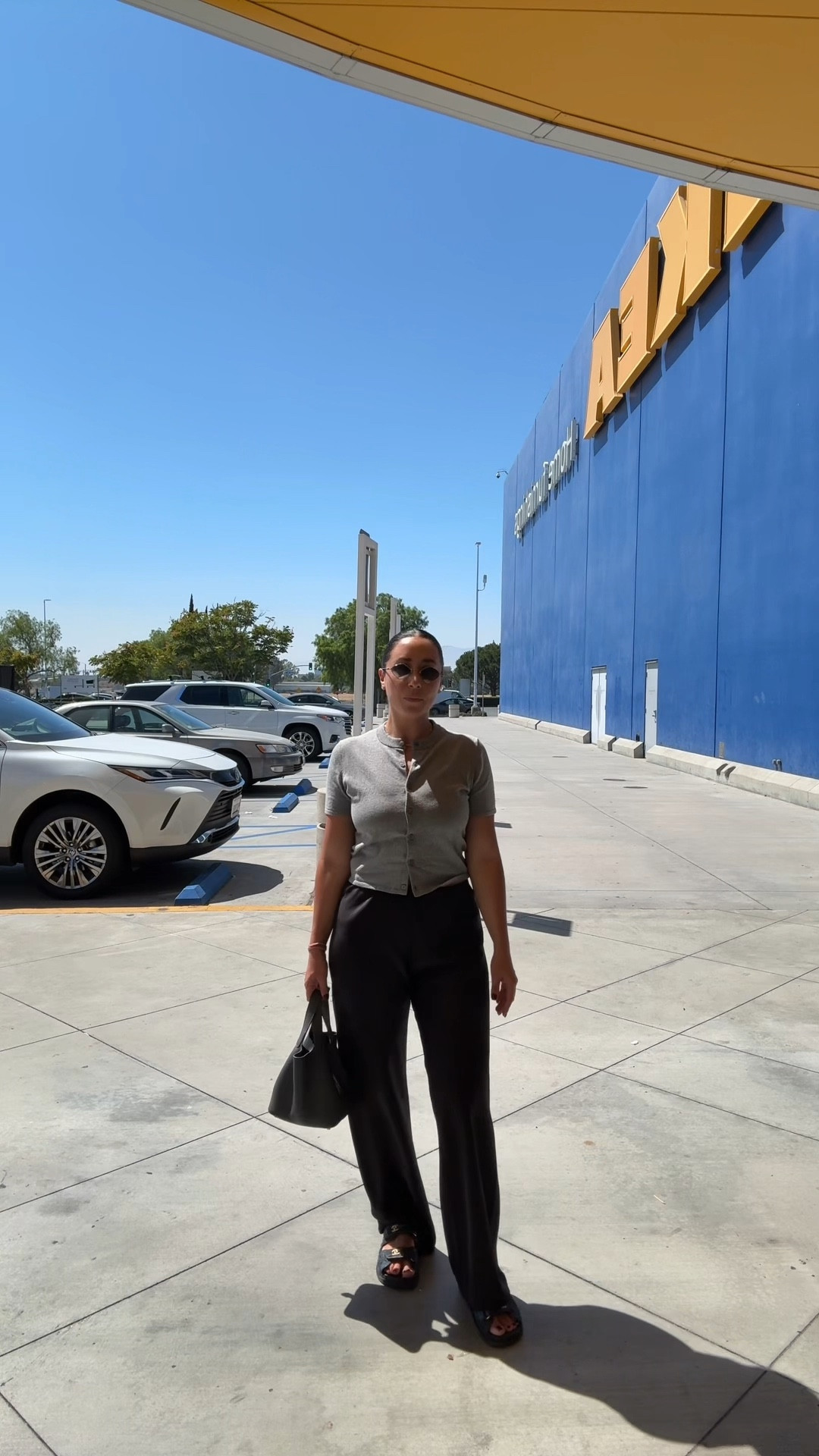 My favorite silk pants. I’m wearing a size small in the pants and top 

#LTKStyleTip