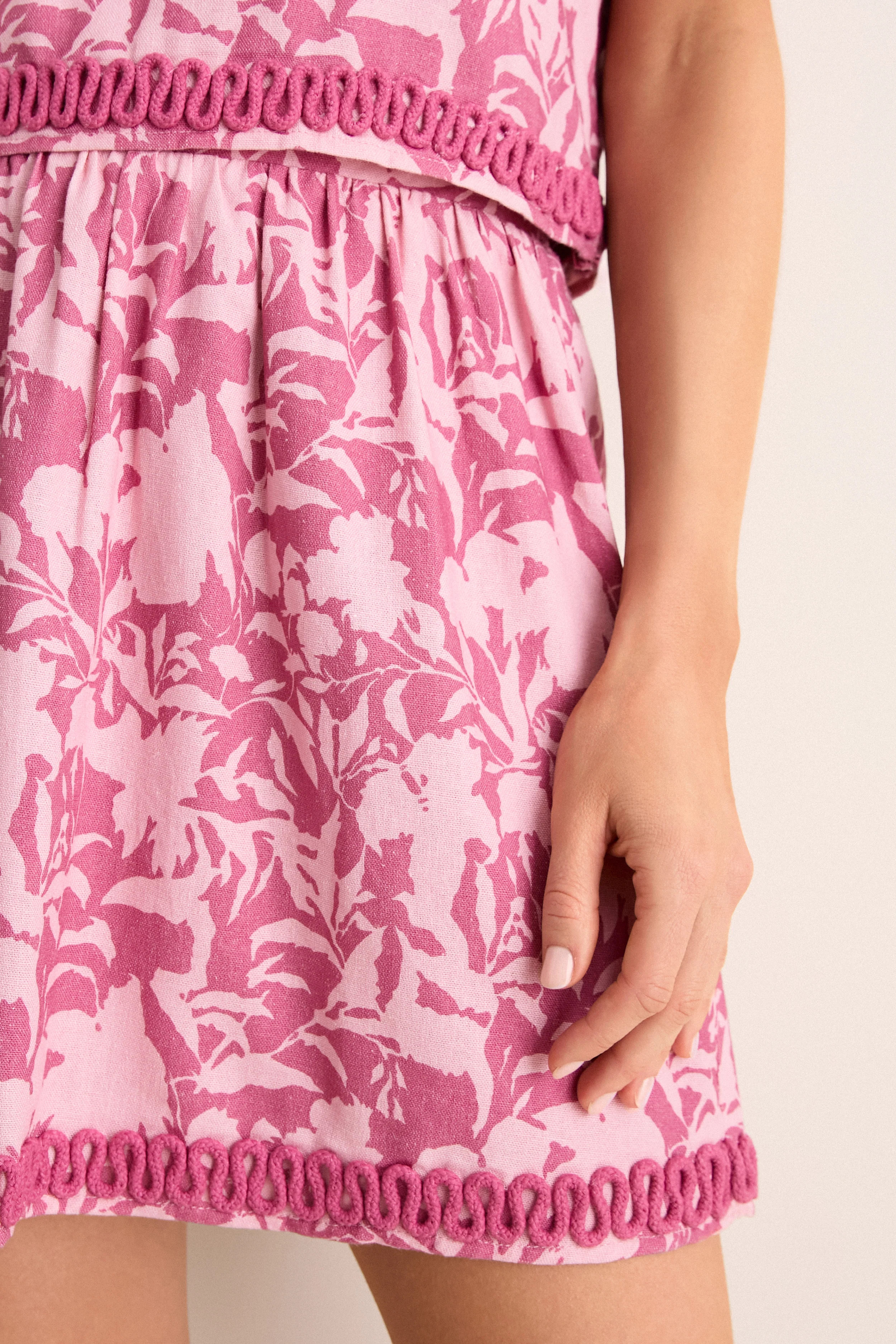 Pink Multi Floral Key Mini Skirt | Tuckernuck (US)