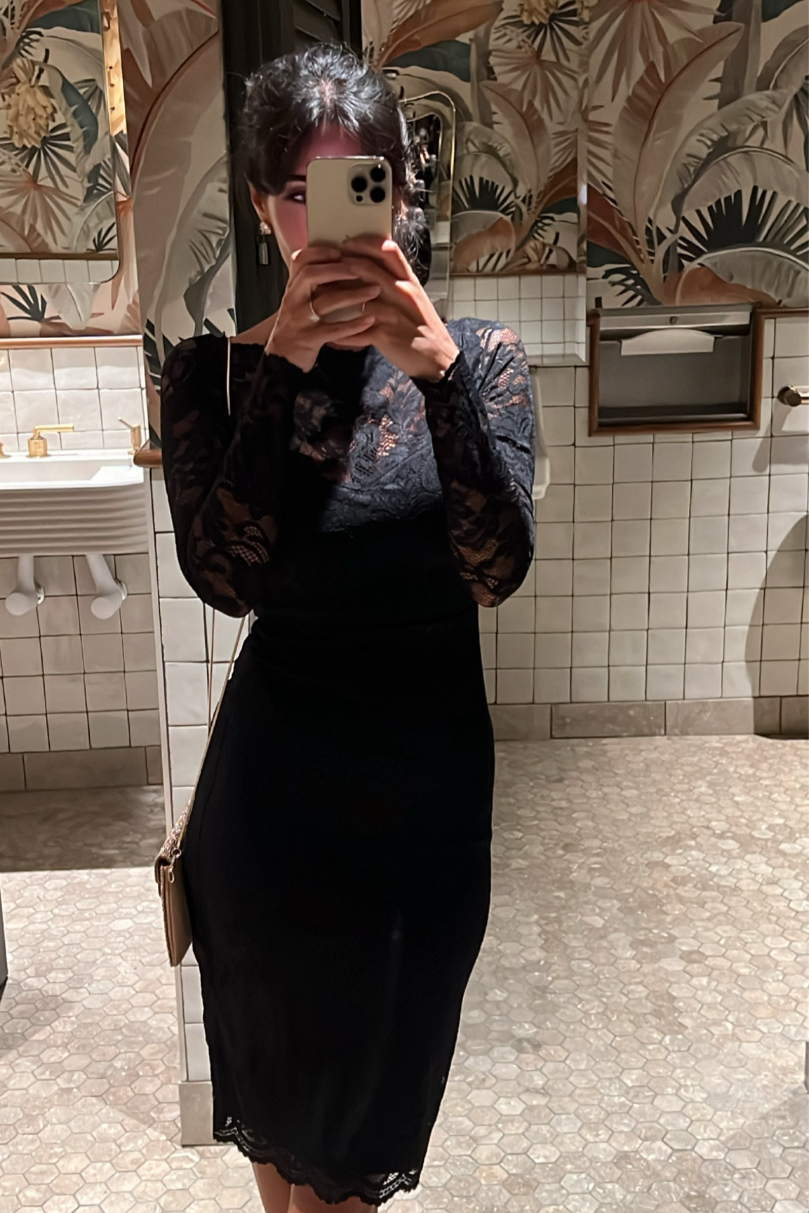 Classic little black dresses you can rewear from autumn to Christmas / holiday back to summer again ! Use code: JESSI20

Wearing xs! 

#LTKparties #LTKfindsunder100 #LTKHoliday