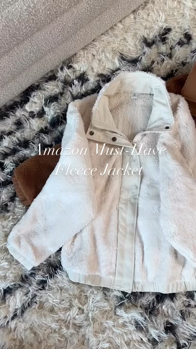 Must have fleece jacket from Amazon! 

#LTKSaleAlert #LTKFindsUnder100 #LTKootd