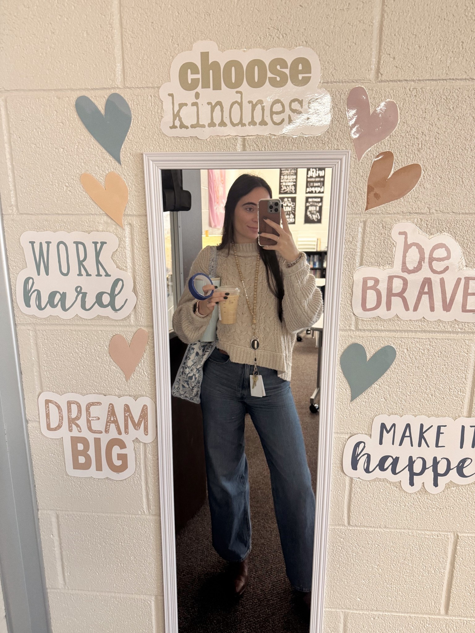 Cutie little teacher OOTD!! Love these Levi jeans!! & obviously obsessed with my Tecovas still 

#LTKgrwm #LTKTall #LTKootd