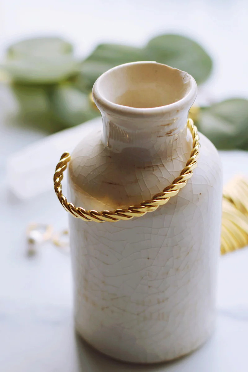 GEO CUFF IN GOLD (18K GOLD PLATED & WATERPROOF) | raëliv