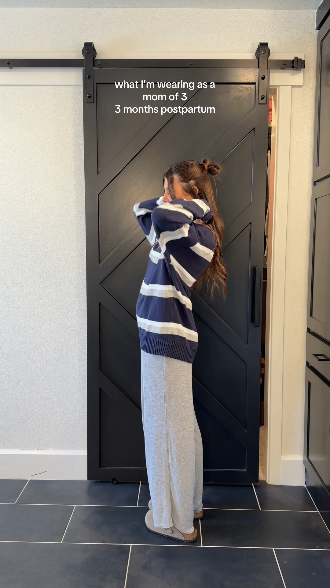 Wha I’m wearing as a mom of 3 - 3 months postpartum! Comfy mom outfits, postpartum outfits, ootd, mom outfits 



#LTKBeauty #LTKgrwm #LTKootd