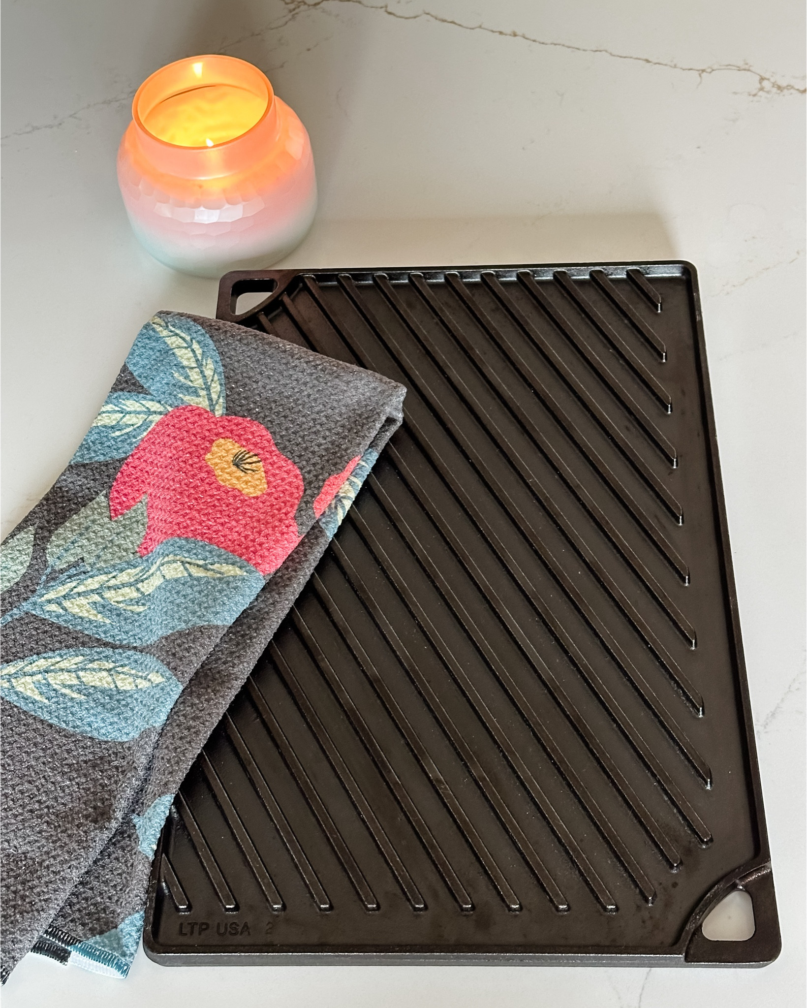It’s worth it Wednesday and I want to share another kitchen favorite 🌺.

I’m a big fan of cast iron cookware. This Lodge Grill/Griddle, 9.5-inch x 16.75-inch is a family favorite. Mostly because of the bacon and smash burgers it creates.



#LTKFindsUnder50 #LTKHome #LTKParties