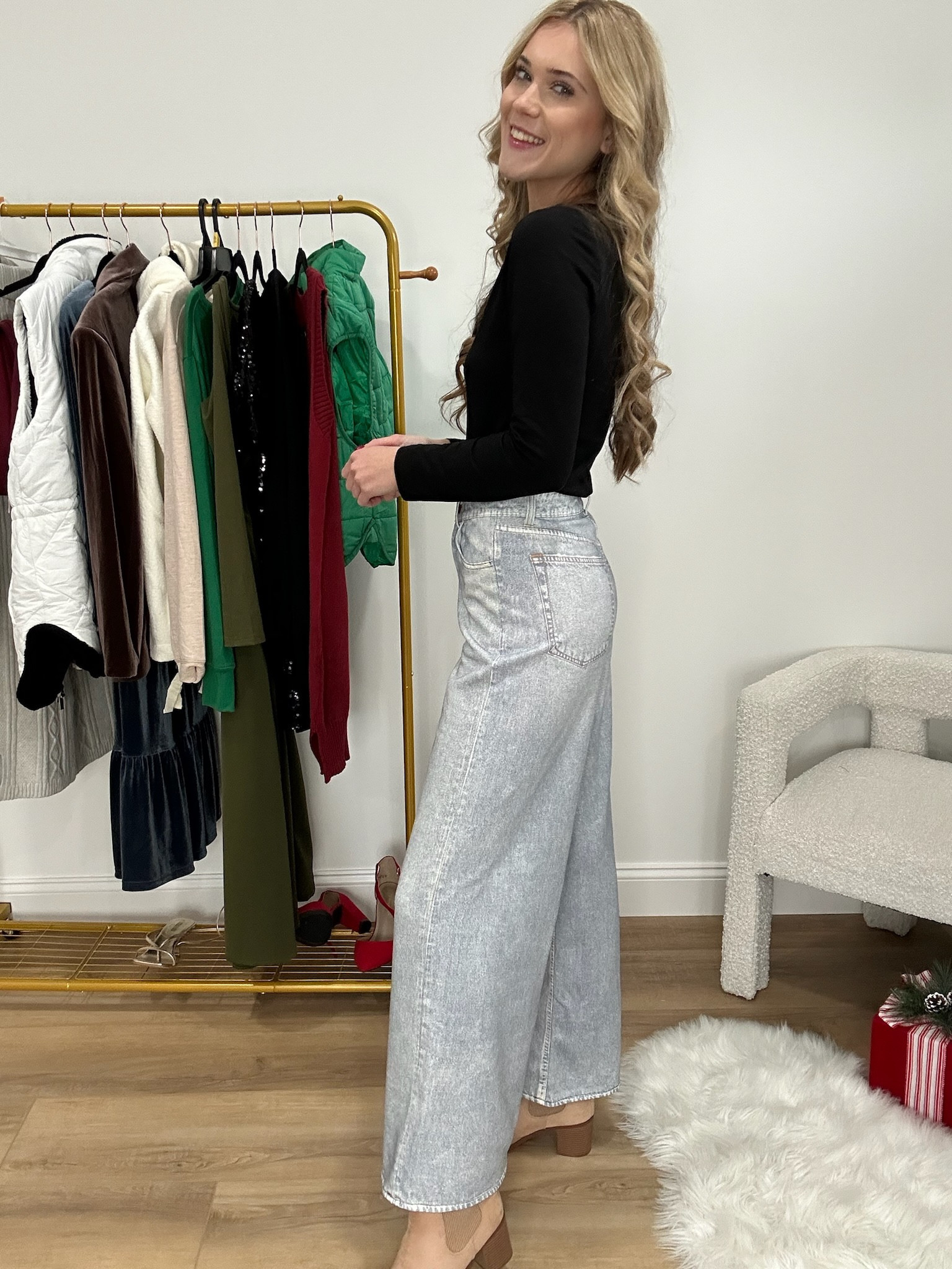 Comfy Amazon jeans that feel like SWEAT PANTS! Amazon fashion, winter outfit, boots.

#LTKStyleTip #LTKFindsUnder100 #LTKShoeCrush