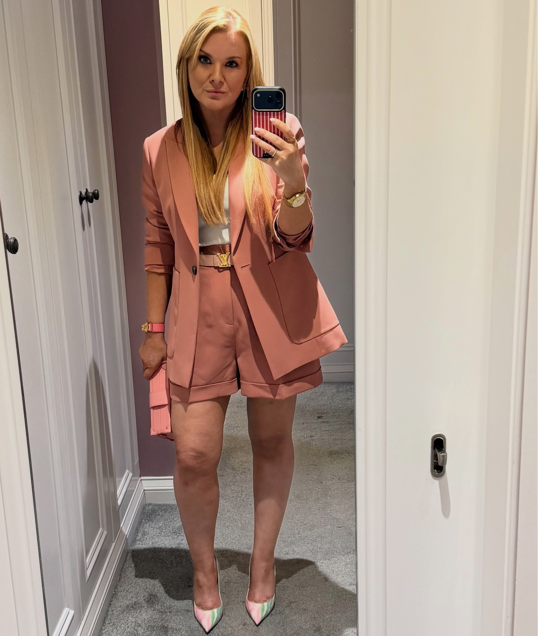 Business casual with a twist

#LTKmidsize #LTKwedding #LTKluxury