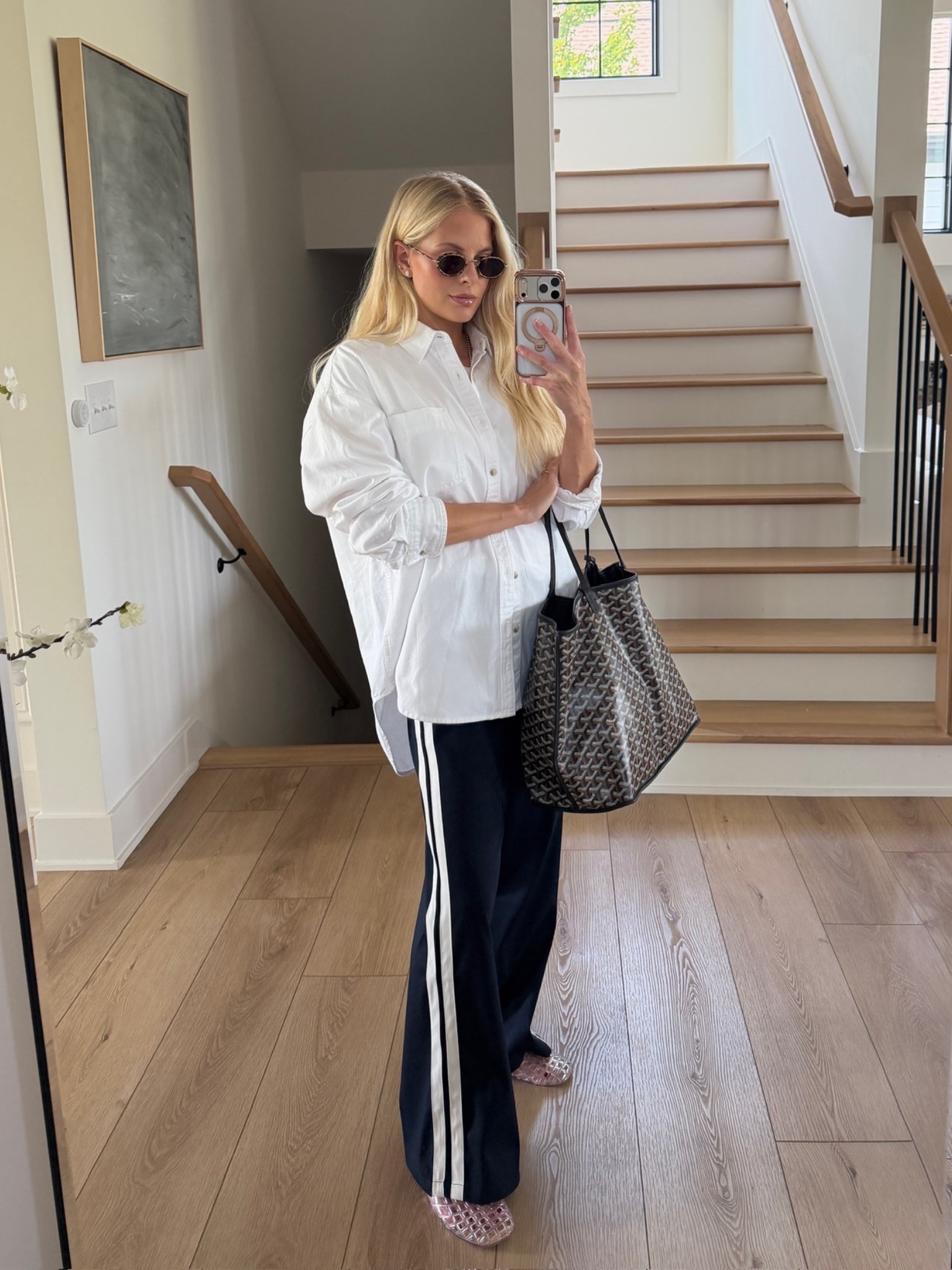 SIZE: med in top & pants (sized up for pp), shoes run tts (linked similar)! Lip gloss - crème brûlée, liner - lift #kathleenpost

#LTKootd #LTKmomlife