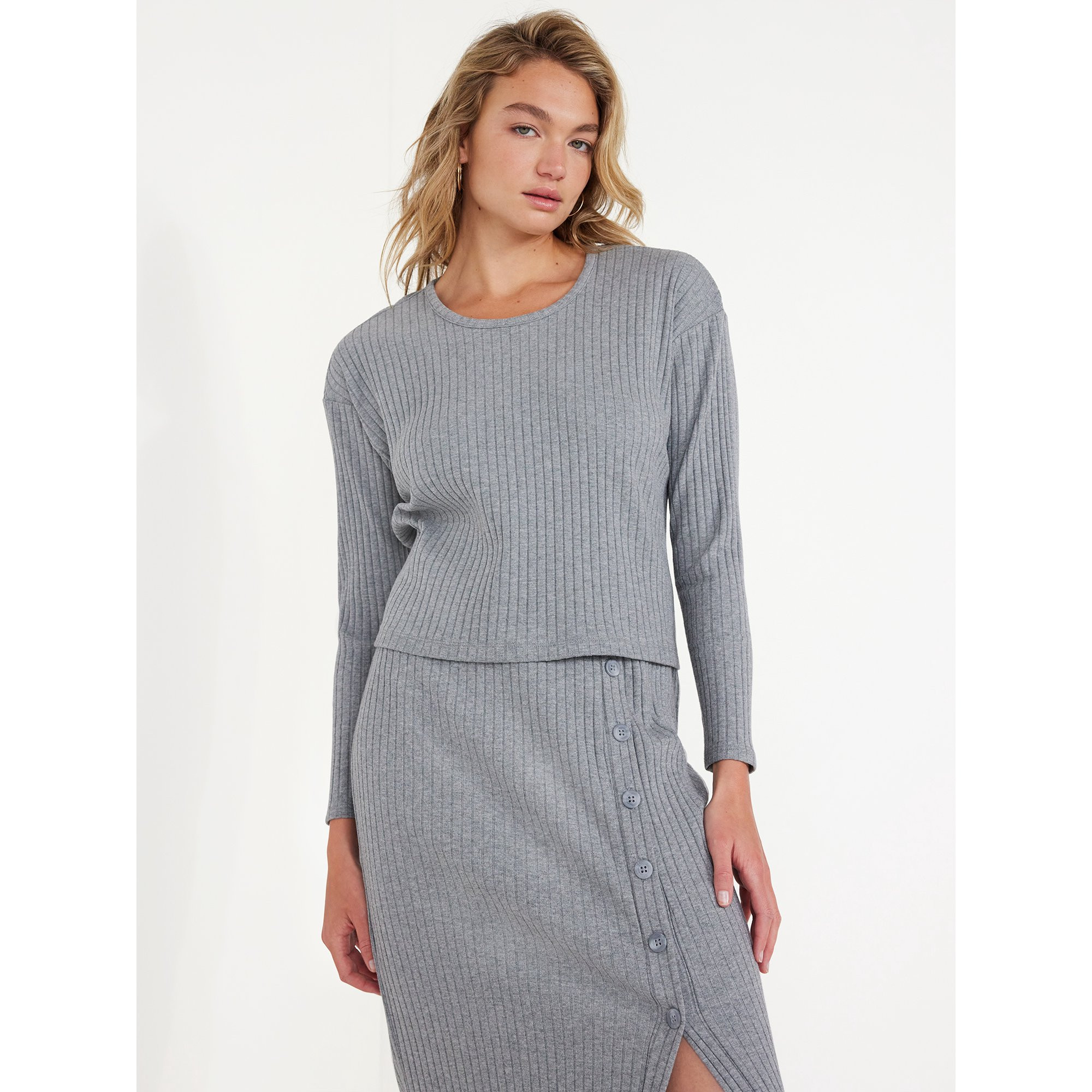 Time and Tru Women's Scoop Neck Rib Knit Top, Sizes XS-XXL | Walmart (US)