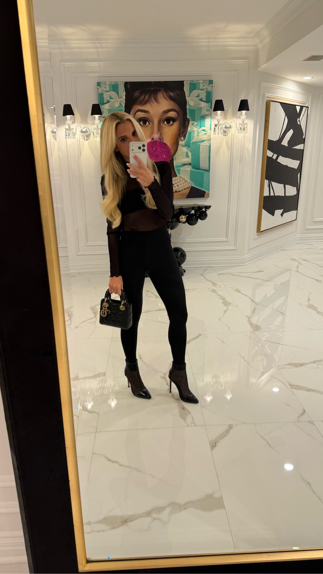 OOTN!🖤

Zara. Amazon fashion, affordable fashion, leggings, New York, commando

#LTKFindsUnder50 #LTKStyleTip #LTKootd