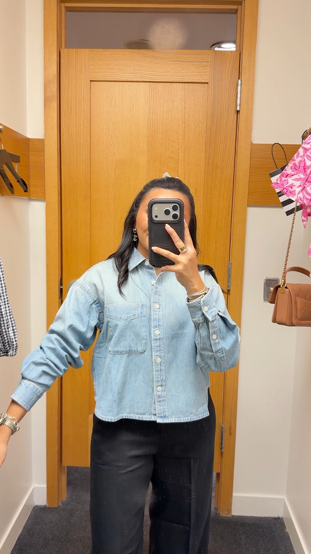 Cropped denim shirt size xxs TTS
Black linen blend pants size xs regular - a little long one me, does come in petite sizing! Also linked another pair of linen pants I love! 

#LTKootd #LTKPetite #LTKSaleAlert