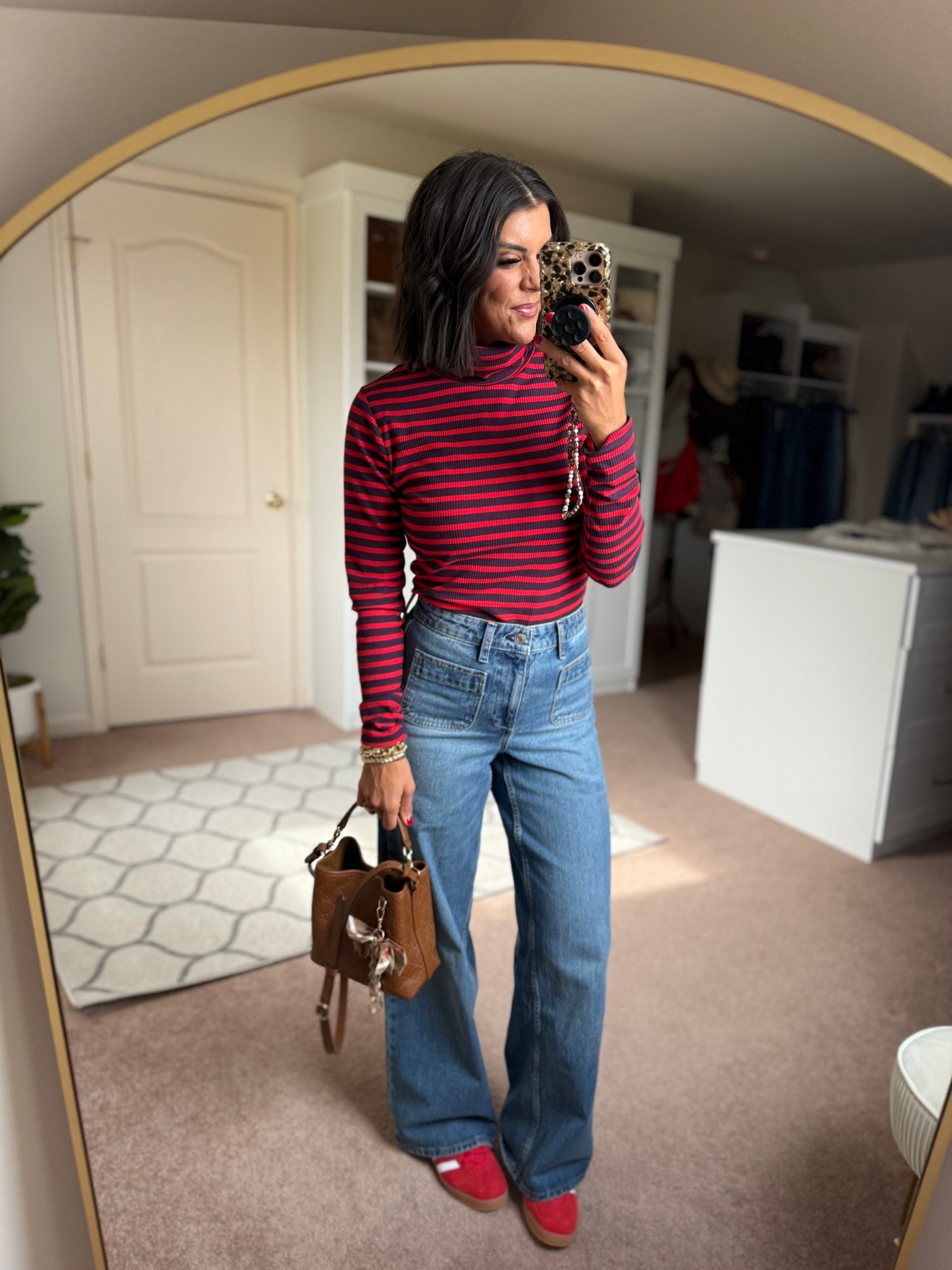 Today’s fit- size small in turtleneck, size 2 in jeans (size down if in between) size 6.5 in sneakers (men’s sizing, im size 8 in woman’s) 

#LTKStyleTip #LTKSaleAlert #LTKShoeCrush