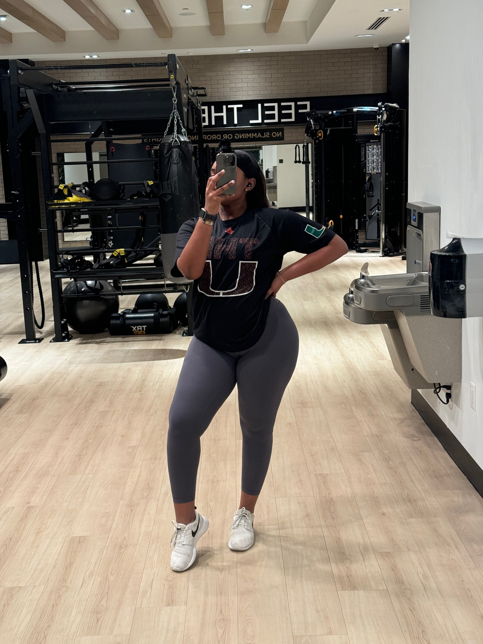 Gym ootd 
Wearing size 6 in leggings 

#LTKActive