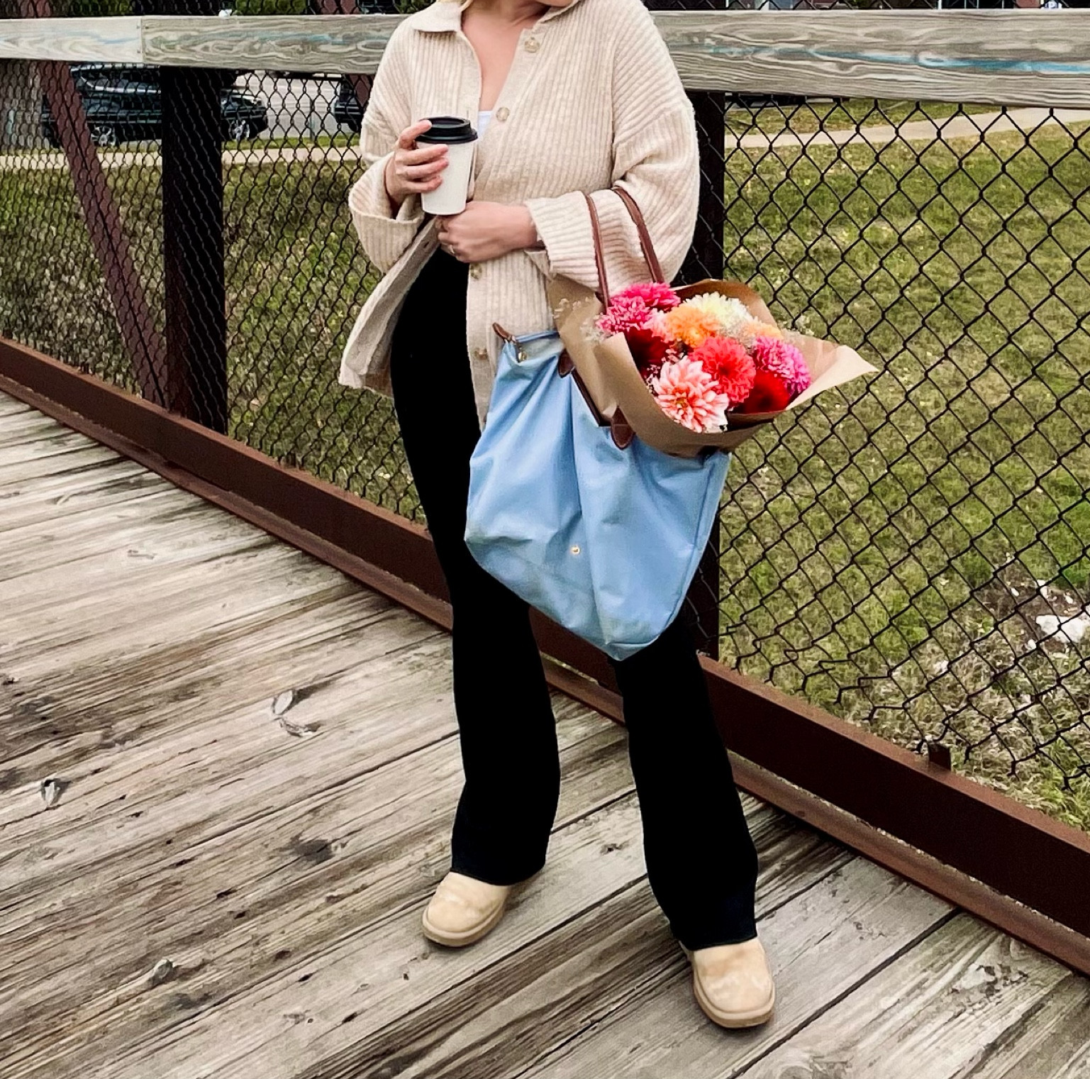 Fall farmers market fit featuring my very loved ( and dirty ) longchamp bag. 

All these pieces are so comfy and cute and this bag has withstand years of travel, beaches and farmers markets. It’s the perfect all around shoulder bag for anyone 🫶🏻

#LTKGiftGuide #LTKSeasonal #LTKstyletip