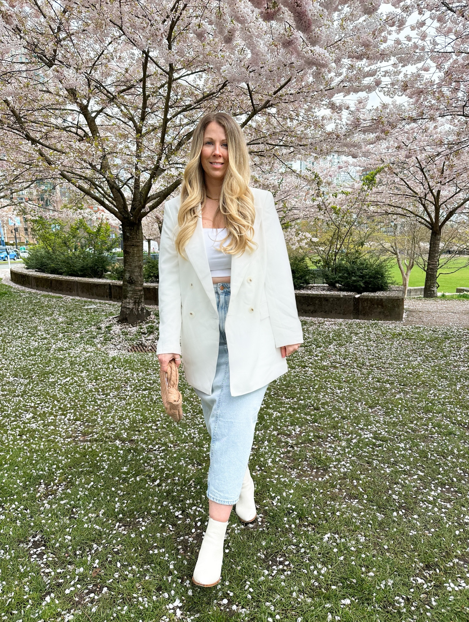 Spring outfit

White double breasted over sized blazer, denim maxi skirt, jean, beige woven bag, amazon, H&M, Aaniya jewelry, girls day out, date night, 

#LTKcurves #LTKunder50 #LTKunder100