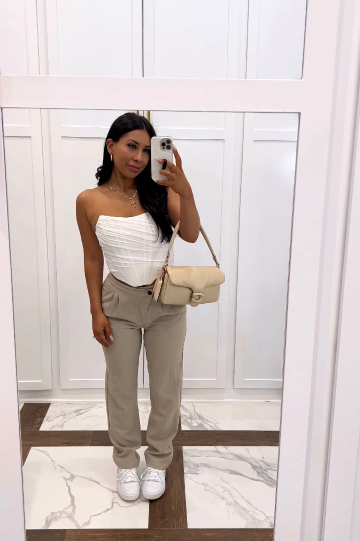 Amazon corset is so good and comes in several colors. Wearing XS 

Amazon fashion
Amazon must haves
Amazon corset


#LTKstyletip #LTKcurves #LTKfit