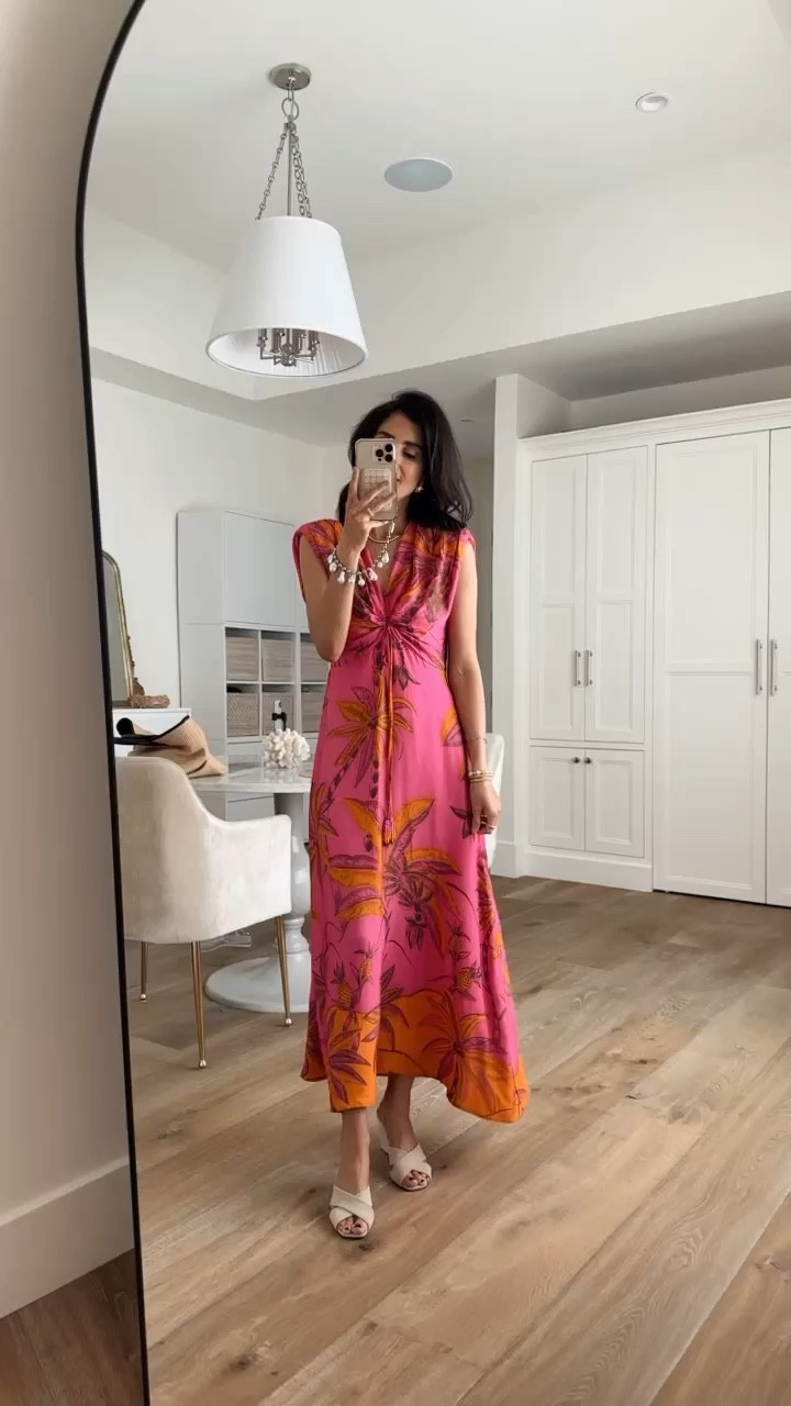 Love this dress for vacation! I'm just shy of 5-7" wearing the size small #StylinByAylin #Aylin

#LTKstyletip #LTKVideo #LTKSeasonal