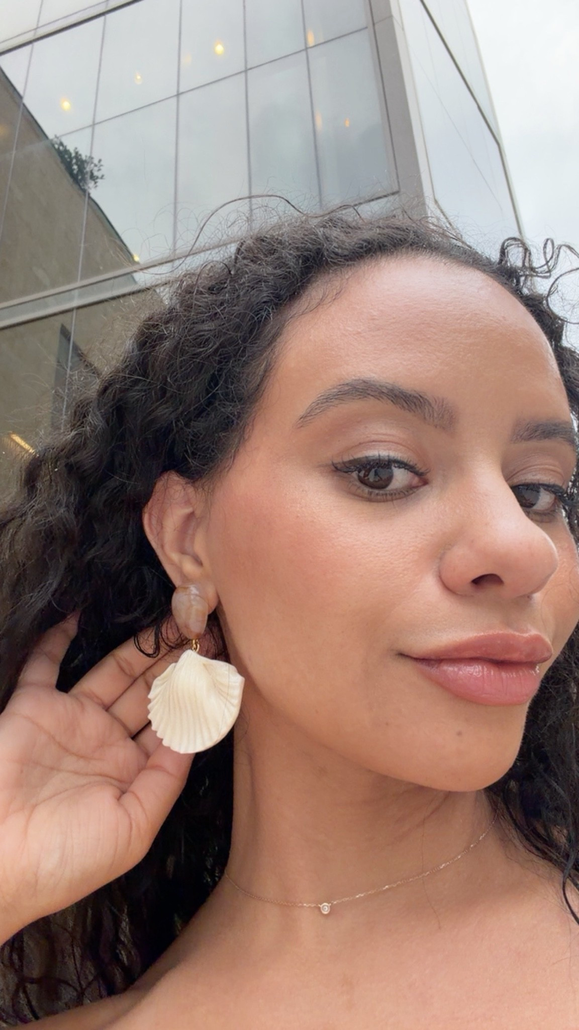 Getting compliments on these earrings left & right ✨ @SEZANE

#LTKxAbercrombie #LTKootd #LTKgrwm