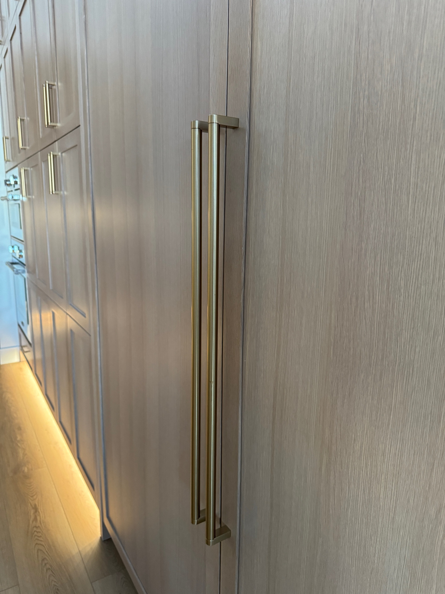 Appliance pulls for the 36” built in freezer and appliance panels.

#LTKHome #LTKFamily