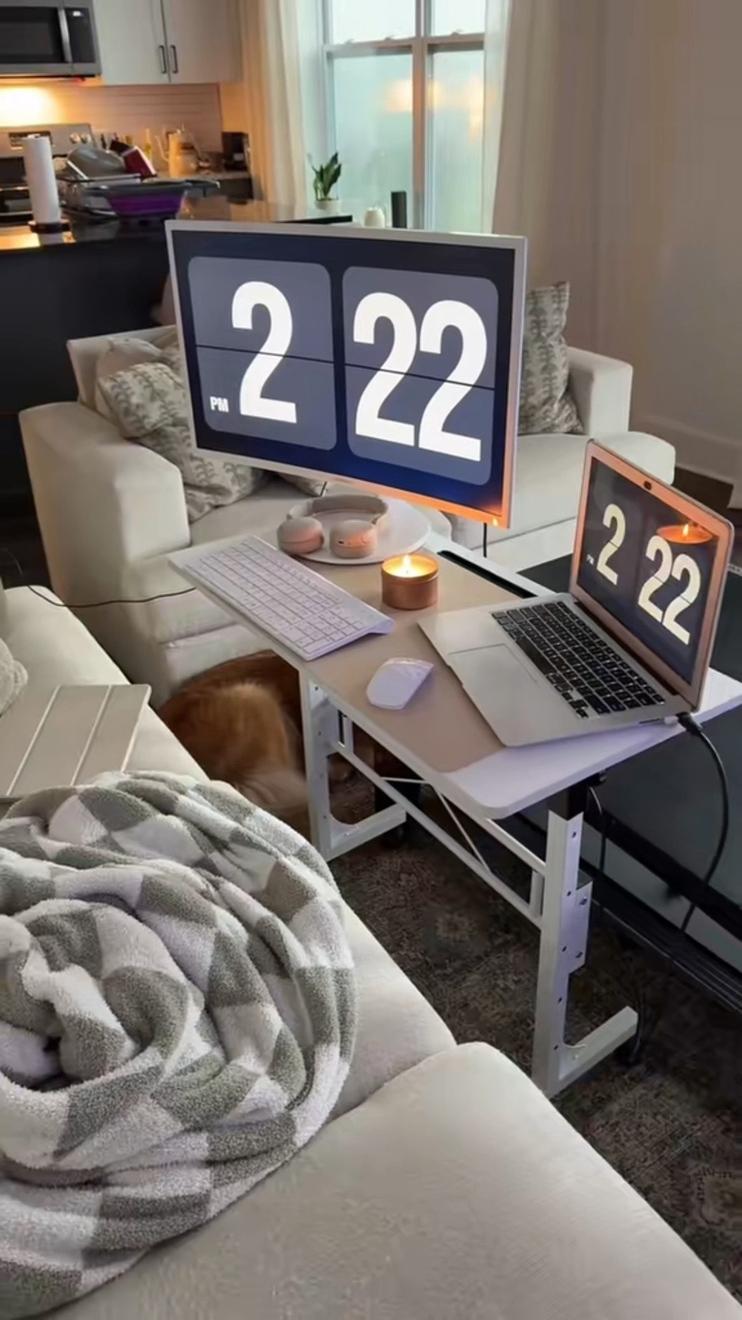 Romanticizing my #wfh setup 🎧🧸🤍

#workfromhome #desk #desksetup #wfh  

#LTKSeasonal #LTKautumn #LTKHome