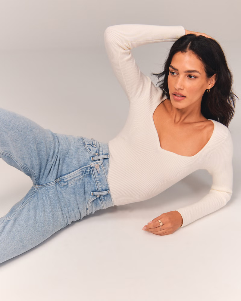 Women's Ultra High Rise 90s Straight Jean | Women's Bottoms | Abercrombie.com | Abercrombie & Fitch (US)