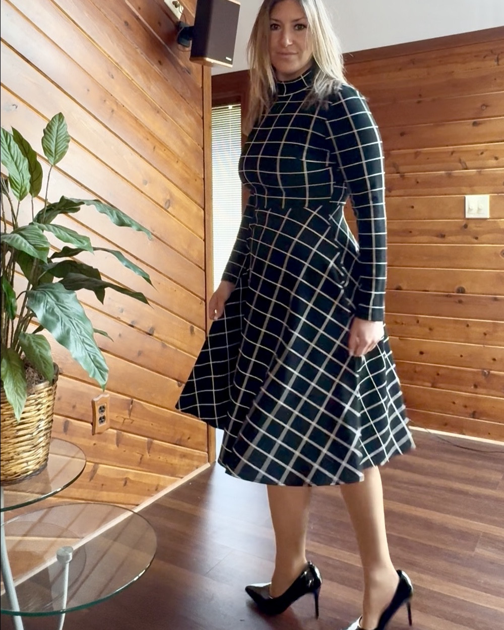 Modest black & white grid print midi dress 🖤
The perfect long sleeve work dress for the office, church, or any occasion. This chic geometric print gives timeless business casual vibes while still feeling elevated and feminine.

A go-to modest outfit that transitions effortlessly from corporate meetings to dinner plans ✨

#WorkwearStyle #ModestFashion #MidiDress #OfficeOutfit #BusinessCasual 

#LTKWorkwear #LTKootd #LTKMidsize #LTKWorkwear